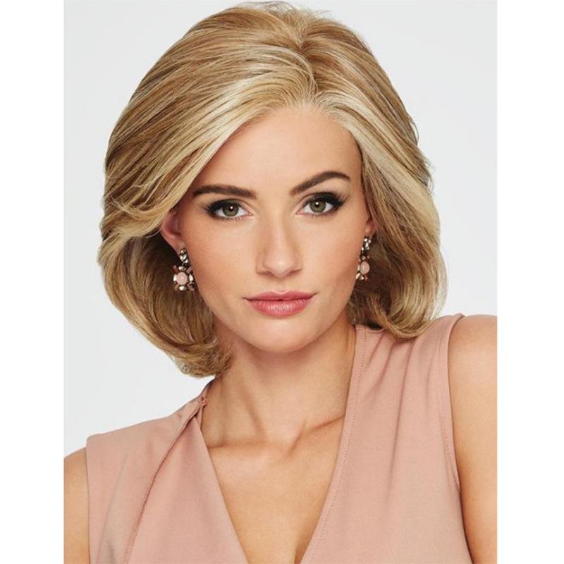 Synthetic Women Blonde Wigs Short Natural Wave Fluffy Fake Hair Fashion High Temperature Fiber Daily Use Party Cosplay Wig