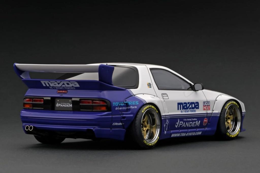 Ignition Model PANDEM Finished Product 1/18 RX-7 (FC3S) White/Purple