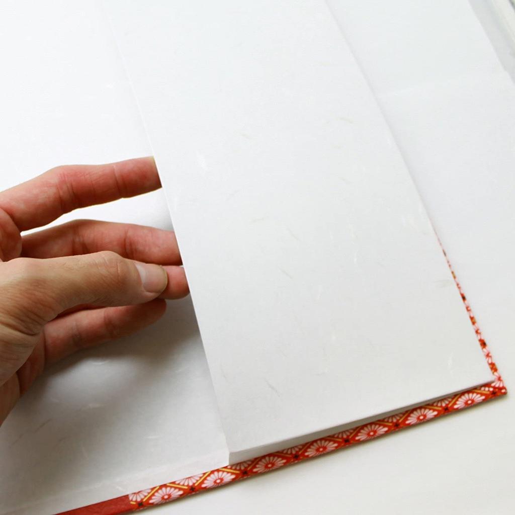 Kuretake Papier do kaligrafii Czerwony papier Yuzen Nożyczki, LA27-1