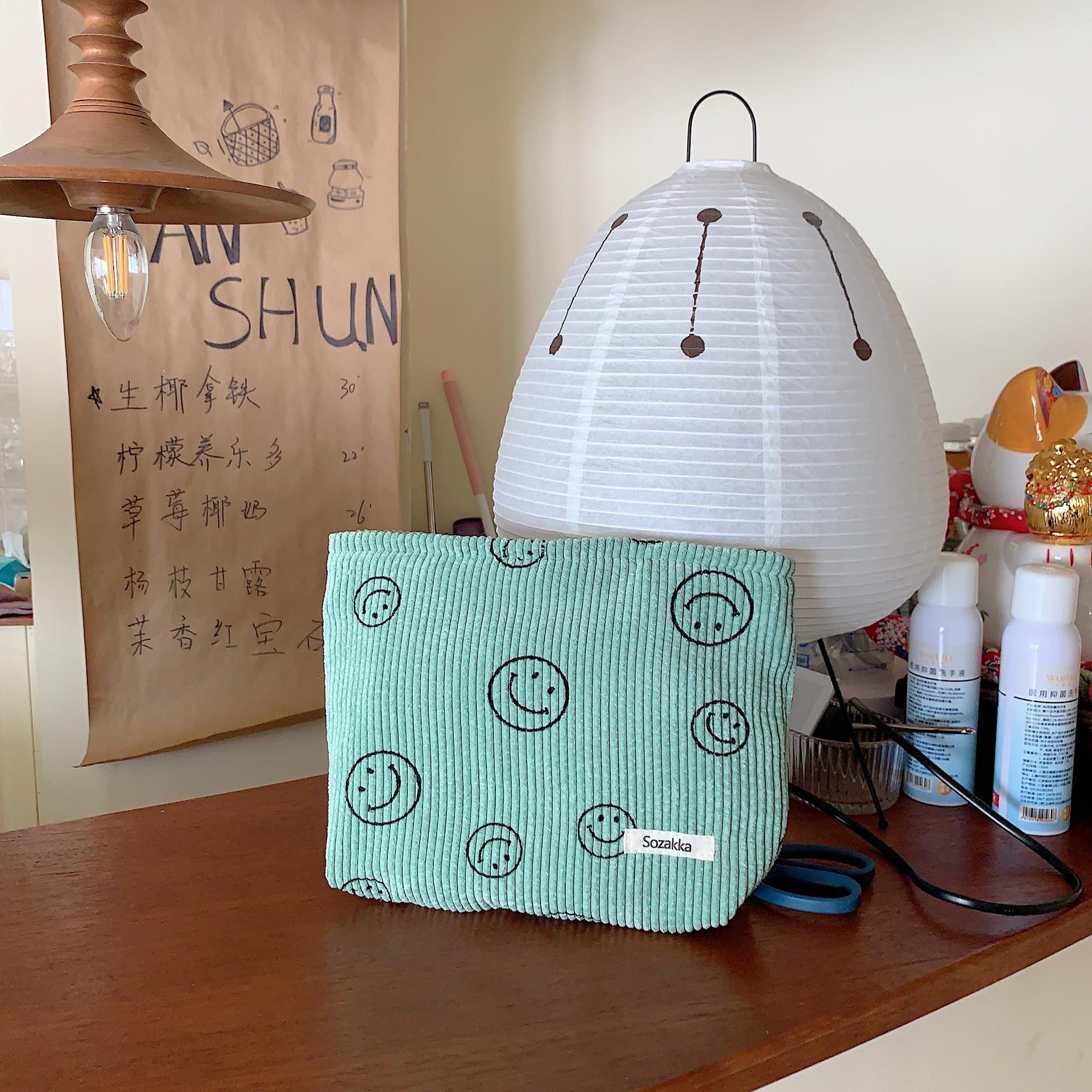 

Вельветовая косметичка в японском стиле, женские сумки, кошельки, органайзер для макияжа с улыбкой и точками, косметичка для хранения, пенал для девочек, сумки