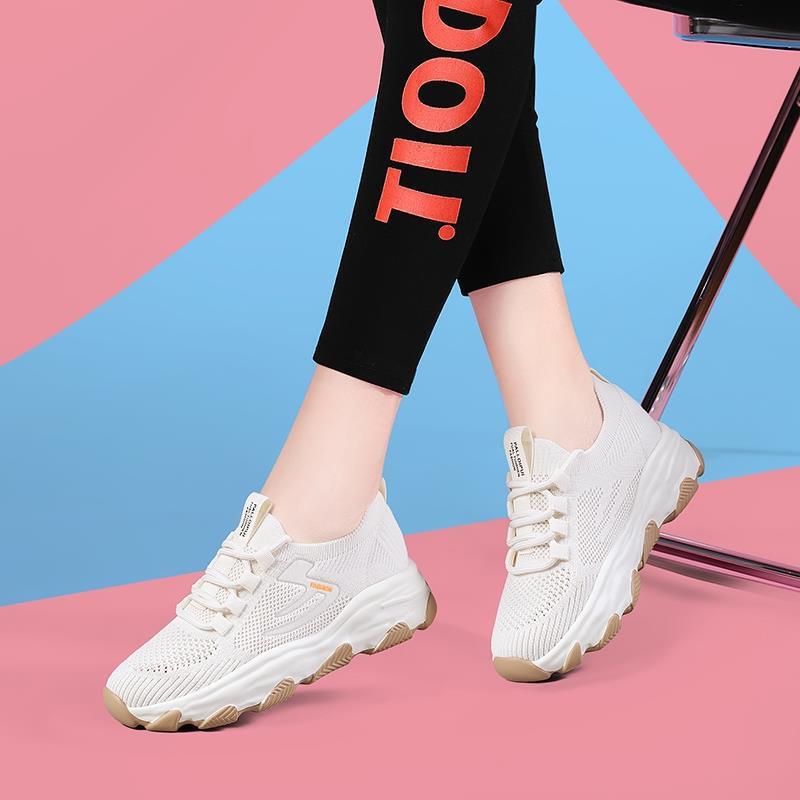 New Spring Sports Shoes Flying Weaving Women's Shoes Soft Sole Lightweight Breathable Versatile Casual Travel Daddy Shoes