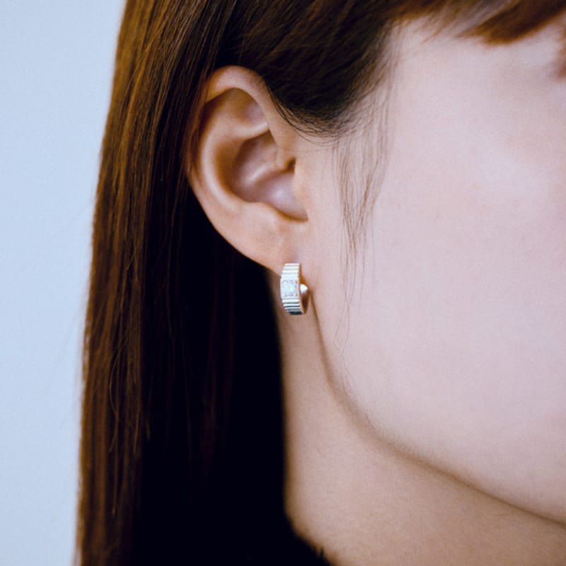 COLLECT SYNERGY vintage topaz band earrings