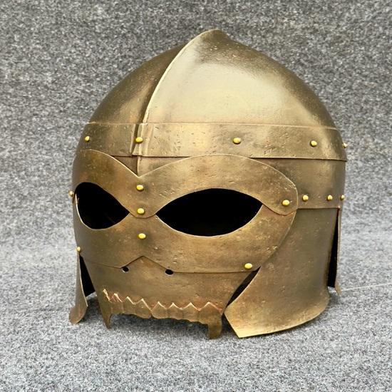 

Medieval Skull Demon Helmet Steel Wearable Helmet Fierce Cosplay Armor Decor Role Playing Game Christmas