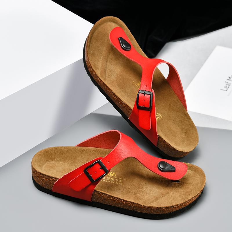 New Fashion High Quality Breathable Lightweight Outdoor Shoes Hollow Out Antiskid Soft Bottom Flat Designer Slides Beach Shoes