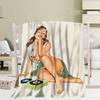 American Vintage Sexy Girl Blanket Sofa Bedroom Flannel Blanket Lunch Break Portable Thermal Blanket