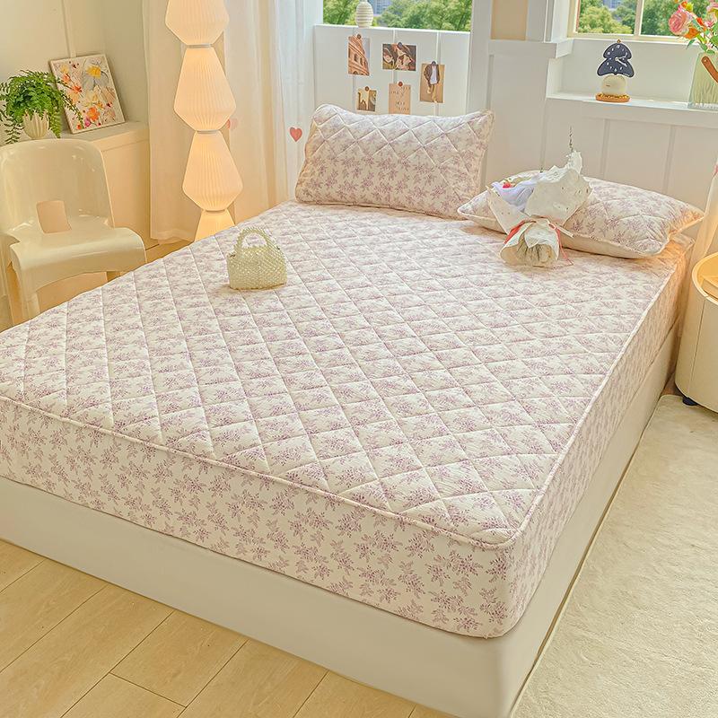 Cotton Quilted Fitted Sheet Cover, New All-season Mattress Protector, Dust Cover, All-inclusive Sheet That Does Not Shift