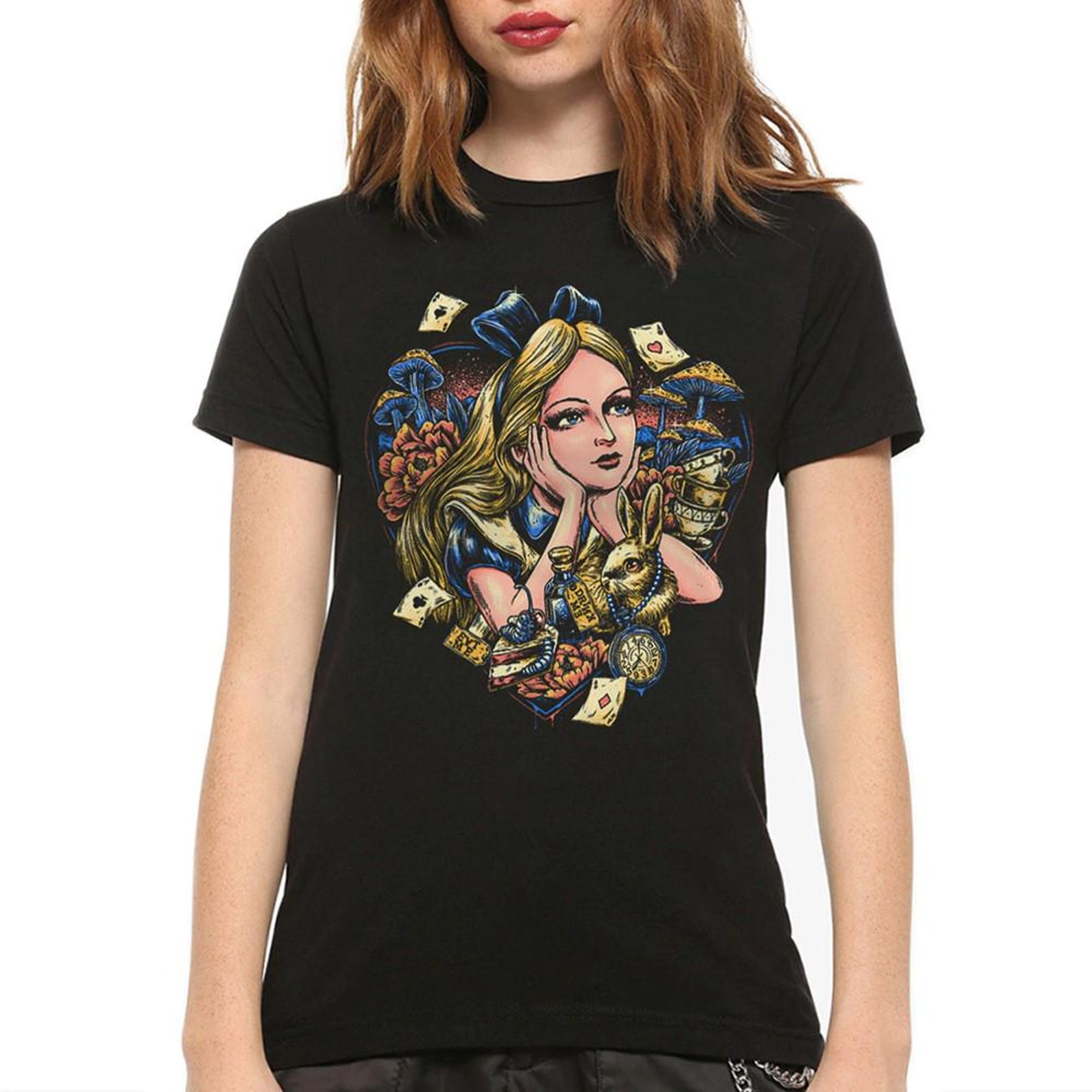 Alice s Adventures in Wonderland T-Shirt, Men s and Women s Sizes (WON-289375) L
