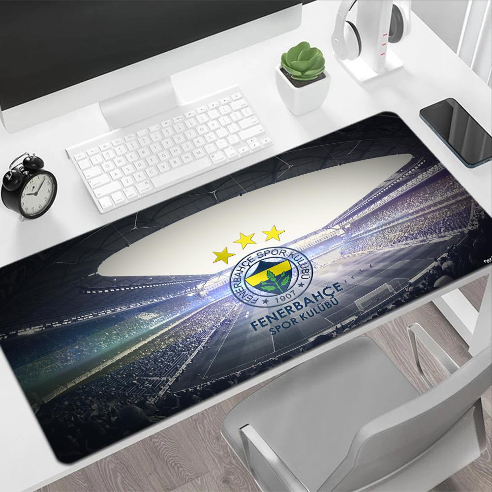 Brazilian Football Legend Large Mouse Pad Desk Mouse Pad Study Desk Mat Non-Slip Rubber Base Perfect Gift for Gamers And Professionals