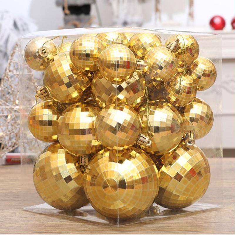 Elegant Christmas Sphere Ornament Christmas Hanging Pendant Assorted Checkered Sphere Baubles for Home Festivities