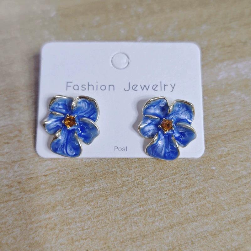 Elegant Retro Blue Drip Flower Stud Earrings for Women - Fashionable, Exquisite, and Versatile Accessories