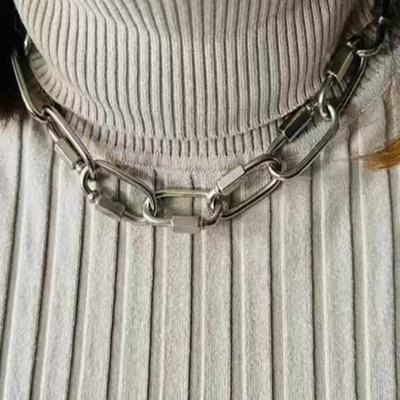Collana Doppia Catena Mosaico Cuore: Inalterabile, Versatile, Stile Neutro per Donna