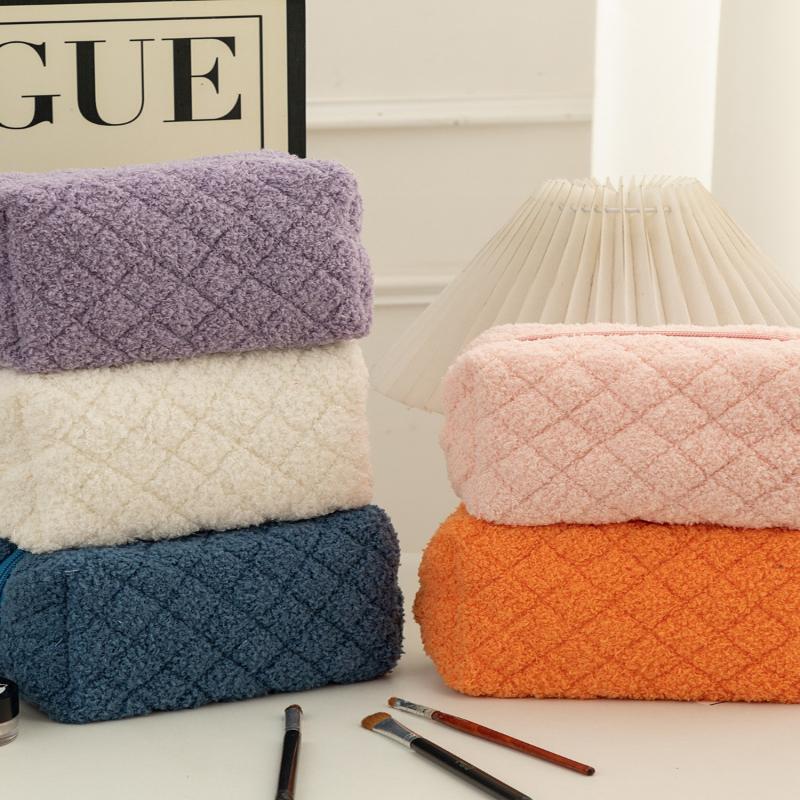 Plush Makeup Bags With Handle Soft Travel Cosmetic Storage Bag Portable Love Print Organizer Pencil Case Cute Clutch Pouch