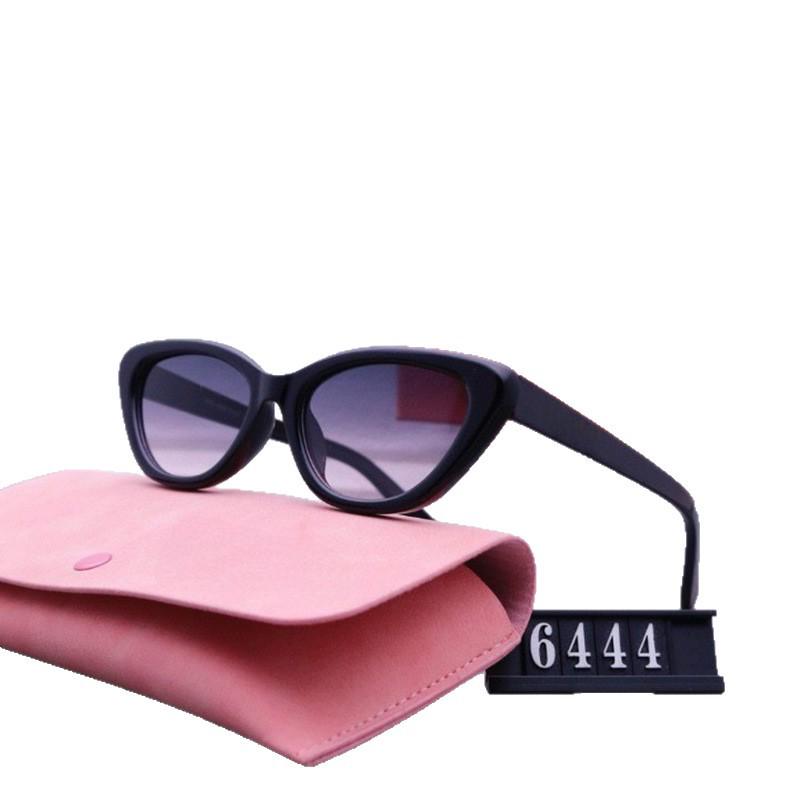 Chic Leopard Print Cat-Eye Sunglasses: Stylish Retro European & American Sunshade for Women