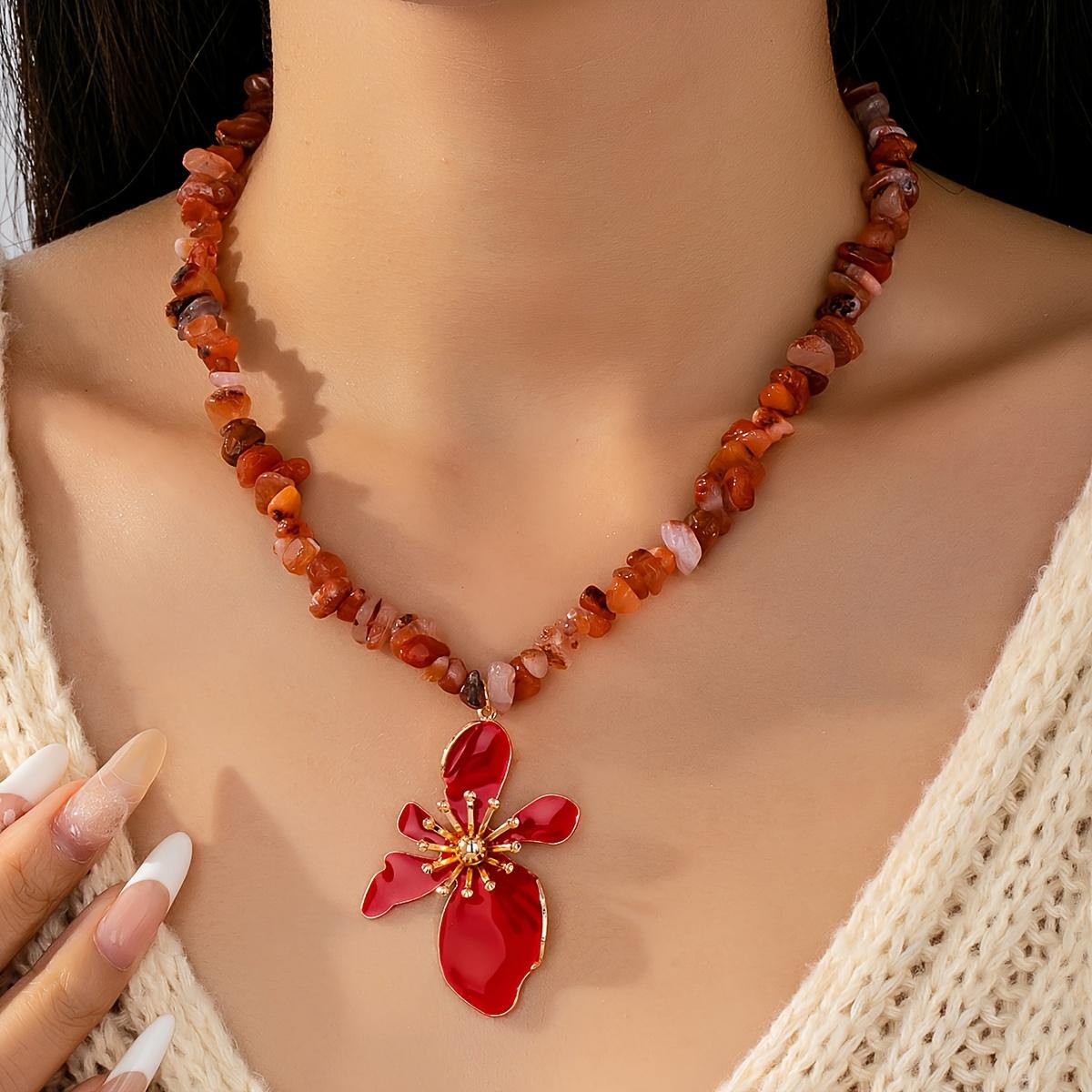 

Модне кольє для жіночих ювелірних виробів червоний