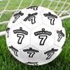 Pallone da Calcio Iconico Numero 7 di Ronaldo Misura 5 Cucito a Macchina Allenamento e Partite all'Aperto Ideale per gli Appassionati di Calcio
