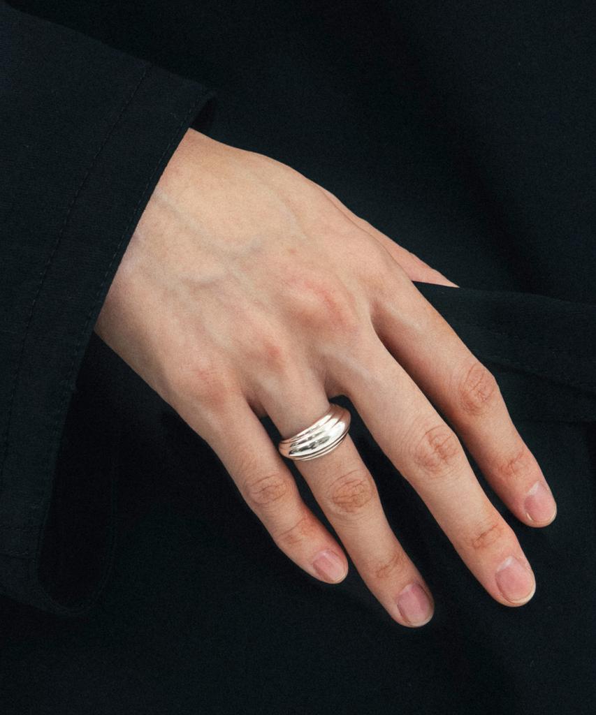 Tacit Shell Ring