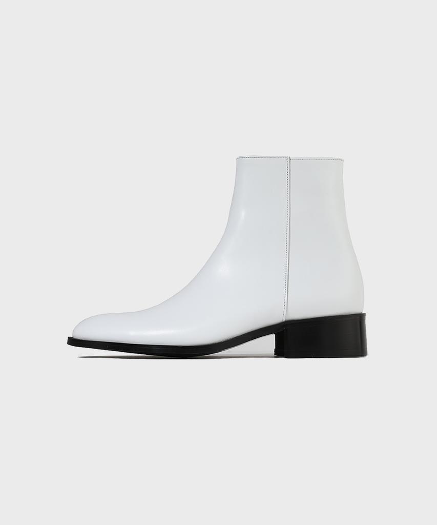Firenze Atelier Hidden Zipper Detail Slim Toe Ankle Boots 3343 [Cream White]