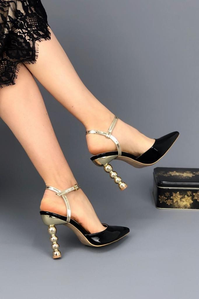 Women's Fashion Style Special Design Pointed Toe Design High Heel Shoes