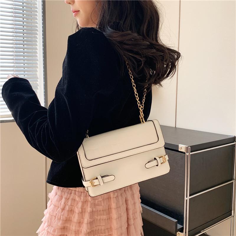 Stylish Medium-sized Pu Leather Square Bag Elegant Daily Commuter Shoulder Bag