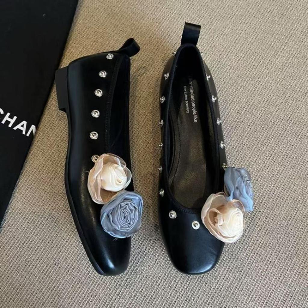 Inner heightening women's shoes 2025 spring and autumn French round head flat bottom Mary Jane shoes rivets shallow mouth single shoes