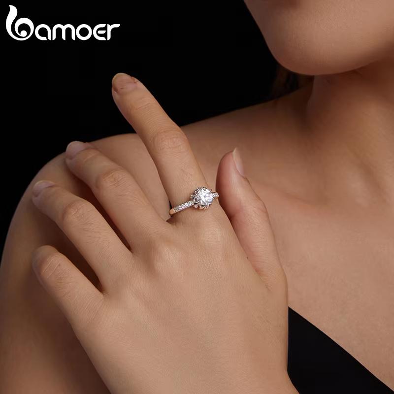 BAMOER D Color VVS1 EX Moissanite Flower Ring 1ct Round Moissanite Diamond Solitaire Engagement 925 Silver Rings For Wo