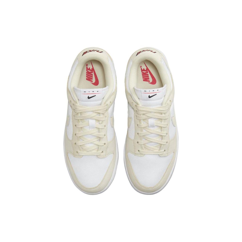 Nike Sneakers da Donna Dunk Low LX Latte di Cocco Bianco Crema Nero DZ2710-100