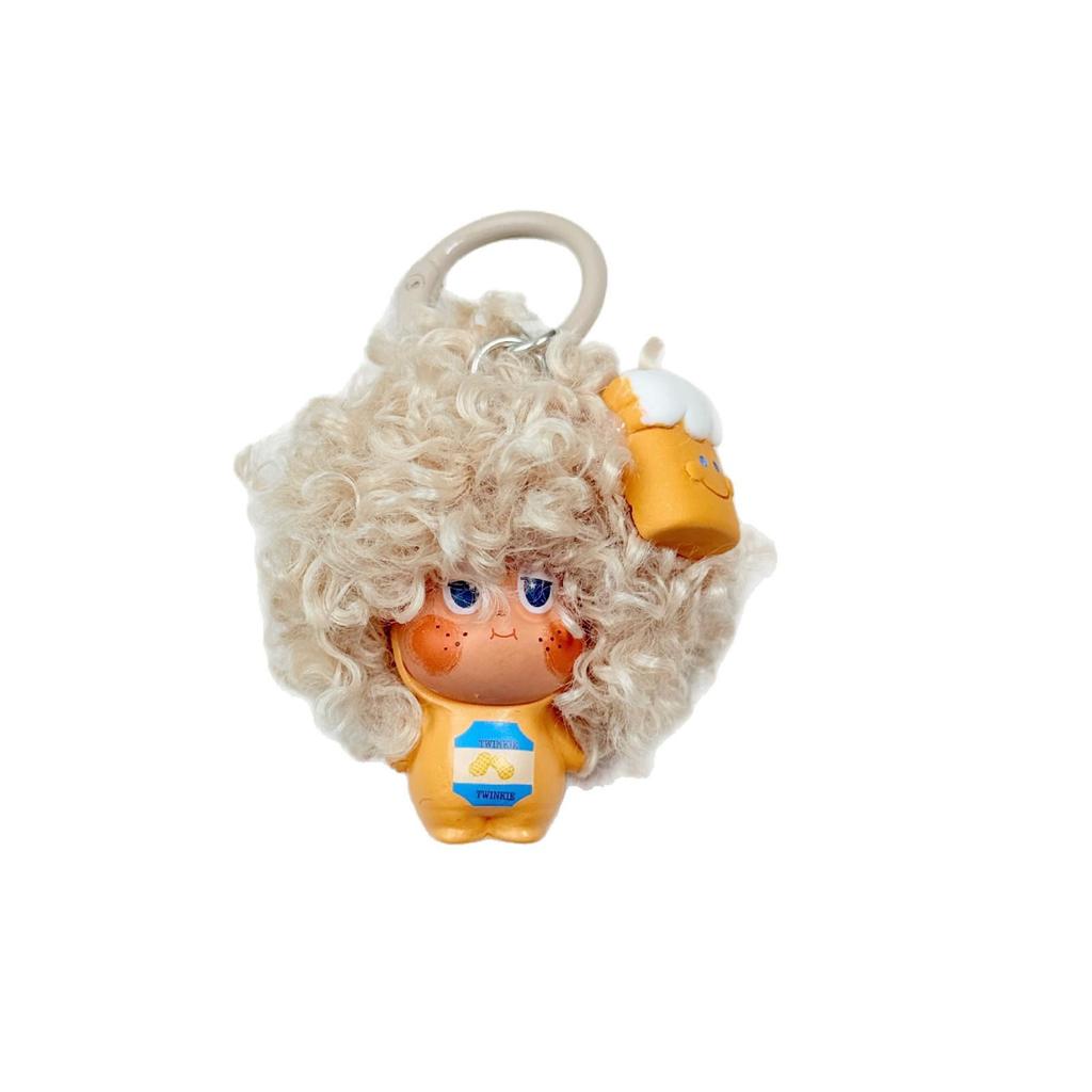 Random Star Person Doll Keychain: Cartoon Wig Pendant for Bags and Phones