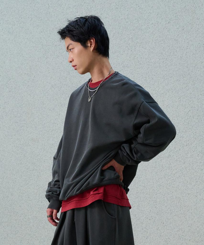 DESIRED Cutout Pigment Sweatshirt-Fesk5102B09
