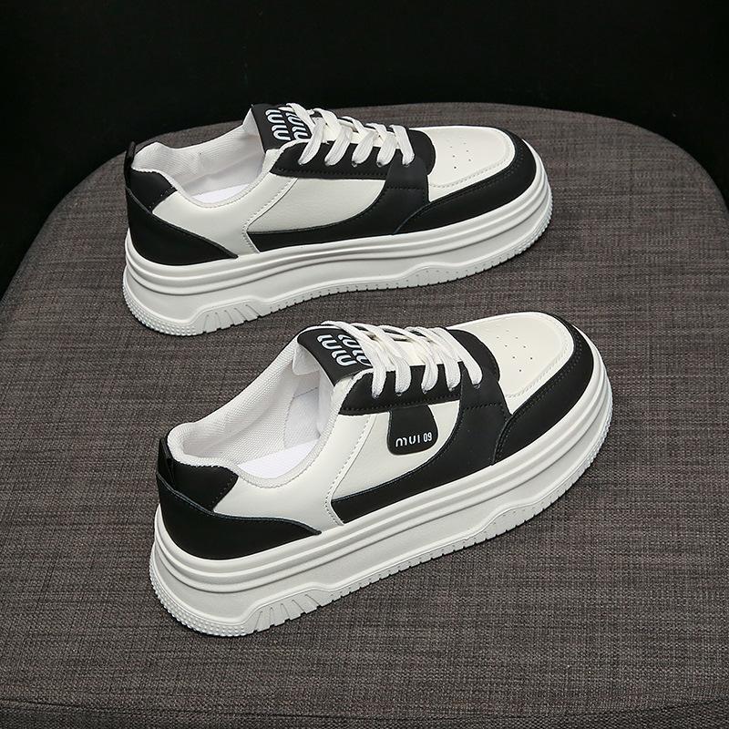 Muffin Platform White Shoes Women's Spring 2025 New Versatile Super Fire Explosion Bread Shoes Heightening Casual Board Shoes