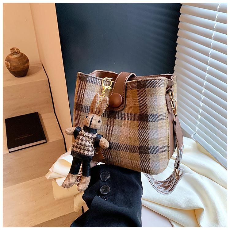 2025 Satchel Women, New Fashion Messenger Bag Women's High-end Texture Shoulder Small Square Bag In Stock