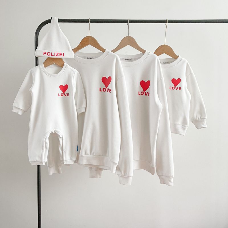 Italian-Style Ttit Family Matching Outfits for Autumn and Winter, Baby Romper Set for a Family of Three, New Year's 100-Day Photo Sweatshirt