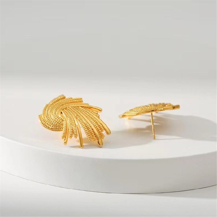 Multifuntional Gold Earrings Party Accessories Trendy Ear Studs Fashion Earrings Metal Texture Suitable for Any Outfit
