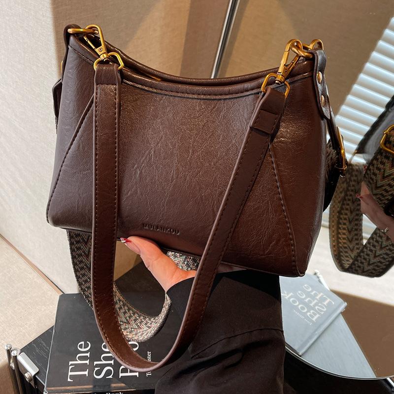 Maillard Bag Women's 2025 New Autumn and Winter High-end Sense Niche Fashion Versatile Messenger Bag Large-capacity Bucket Bag