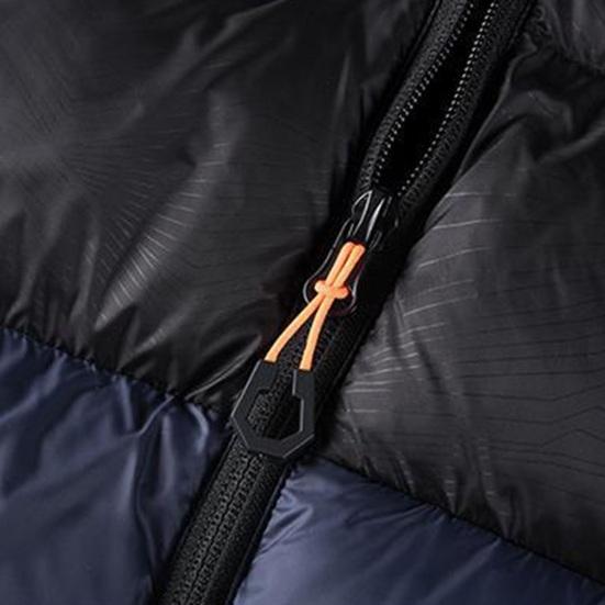 Pánská zimní bavlněná vesta vycpaná tlustá teplá bez rukávů s kapucí, volné kapsy se stahovací šňůrkou zapínání na zip větruodolná měkká teplá pánská jednobarevná vesta