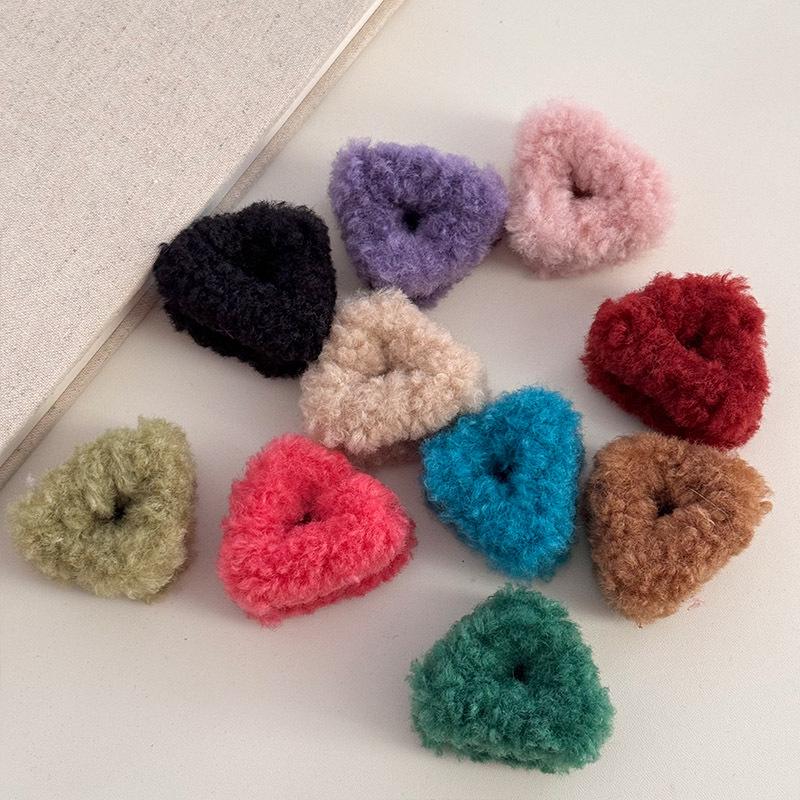 Plush Cat Ear Hair Clip for Women: Princess Style Claw Accessory for Autumn/Winter