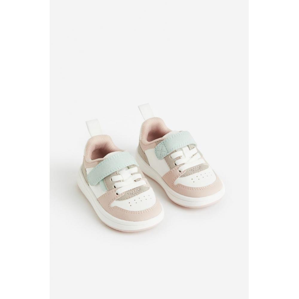 

Кроссовки HM светло-пыльно-розовые салатовые