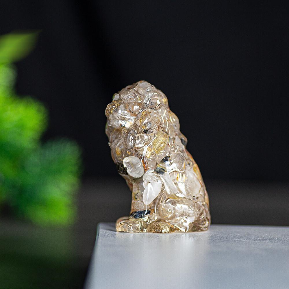 Löwenfigur aus Kunstharz und Kristall für die Dekoration von Zuhause oder Büro, gefertigt aus natürlichem Wasserkristall