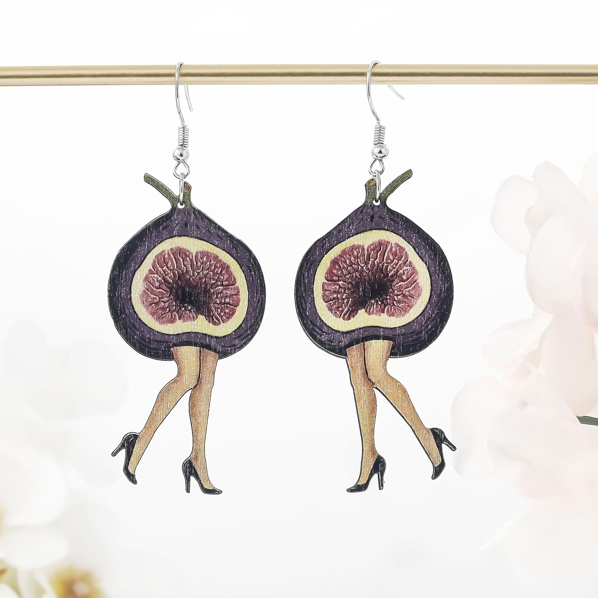 Direct Sales Retro Versatile Earrings Exaggerated Tree Leaf Temperament Stud Earrings Women S Earrings