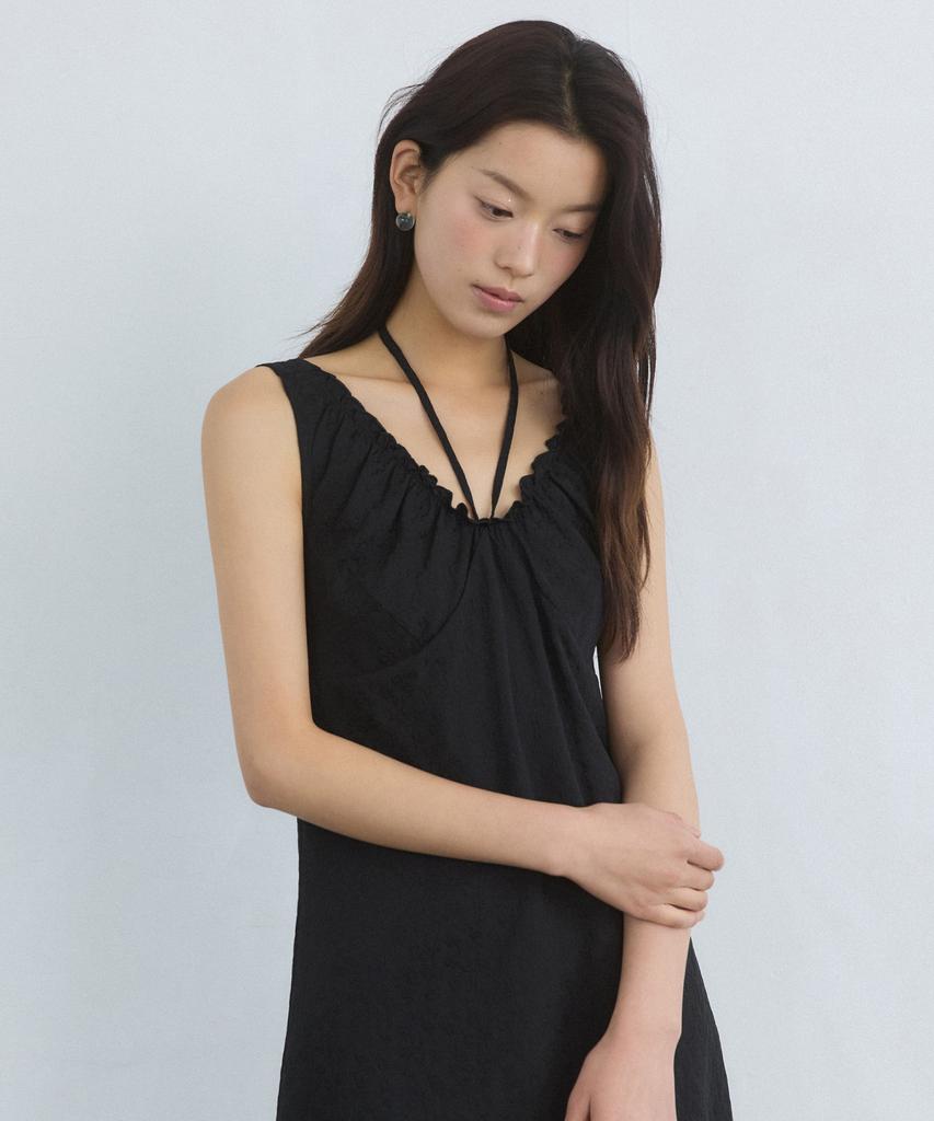 Adowl Embo Flower Pattern Shirring Ribbon Dress - Black