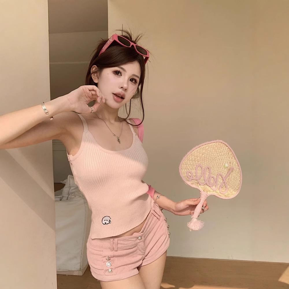 

Chic Spicy Girl Embroidered Tank Top - Slimming, Versatile Sleeveless Summer Wear One Size [Premium Version] абрикосовий