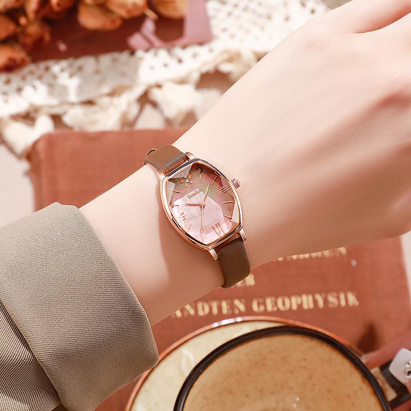 Nuevo Reloj de Mujer con Esfera de Diseño Exquisito, Moderno y Elegante, Correa de Cuero, Relojes de Pulsera para Señoras, Reloj para Niñas, Regalo, Relogio Feminino