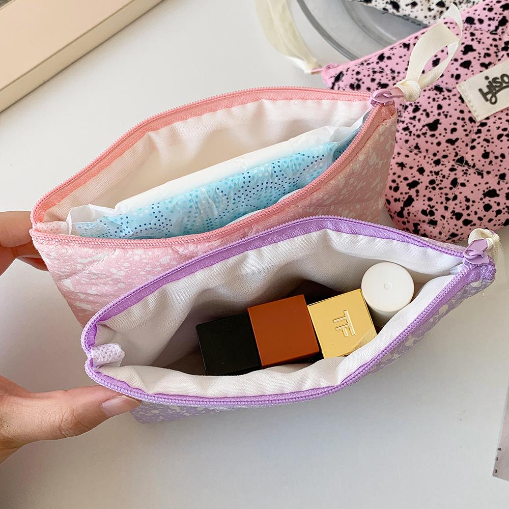Ins Korean Quilted Coin Purse Coin Pouch Girl Mini Wallet Earphone Data Cable Bag Student Lipstick Makeup Bag Campus Card Holder