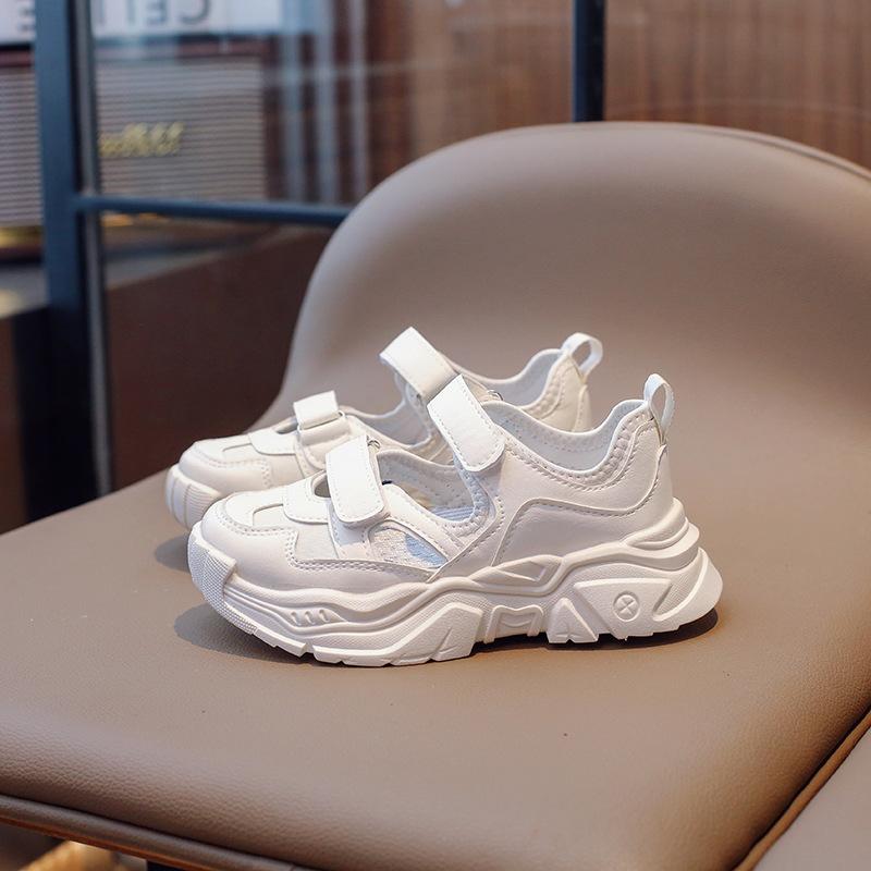 

Спортивная обувь для девочек 2024 года, однотонные универсальные новые спортивные сандалии из искусственной кожи для мальчиков, летняя универсальная мягкая дышащая нескользящая детская обувь 22 белый