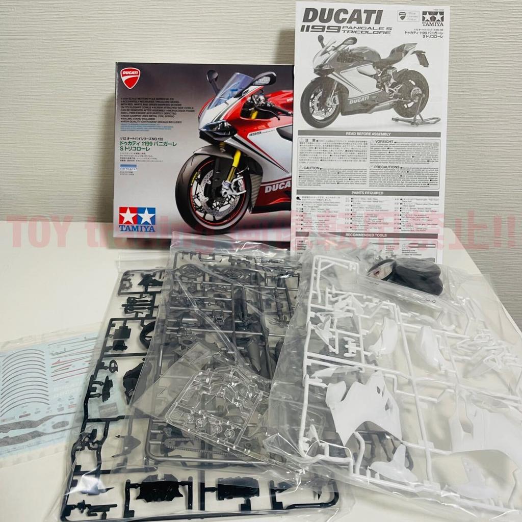 Tamiya Models Ducati 1199 Panigale S Tricolore Scale Motorcycle Series 132 Plastic Model Kit 1/12 No.