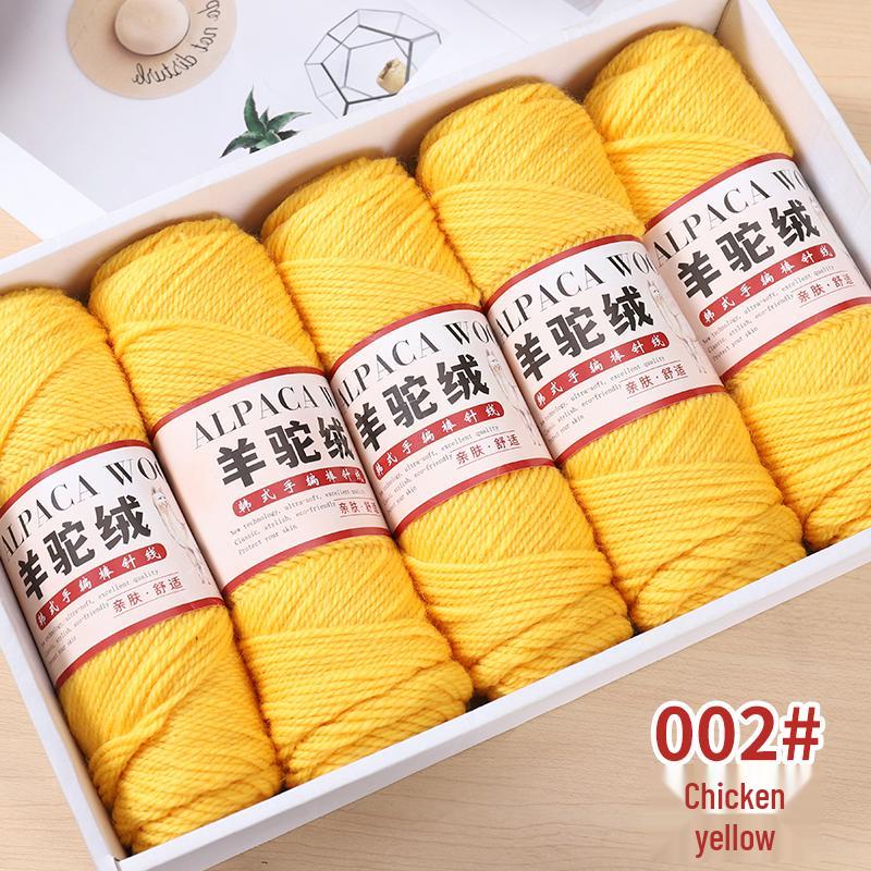 Mitteldickes Alpakawollgarn für DIY-Strickarbeiten - Perfekt für Pullover, Mäntel, Schals, Häkel- und Strickprojekte mit Nadeln.