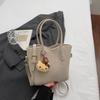 Handbag Bag Women's Winter Fashion Retro Shoulder Bag Commuter Messenger Bag Simple Bucket Bag