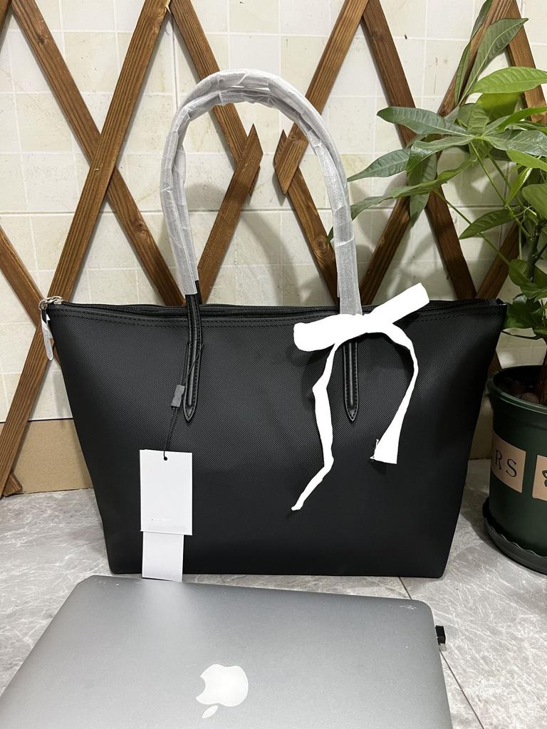 Tote Bag for Women, Large Crocodile Print Horizontal Design, Waterproof Commuter Handbag, Oversized Shoulder Bag