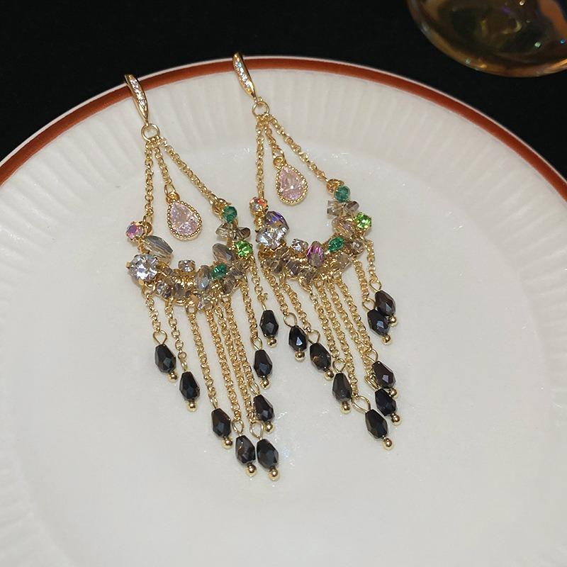 Retro Court Style Silver Needle Zircon Flower Fringed Earrings Light Luxury High-end Stud Earrings Simple Fashion Temperament Earrings