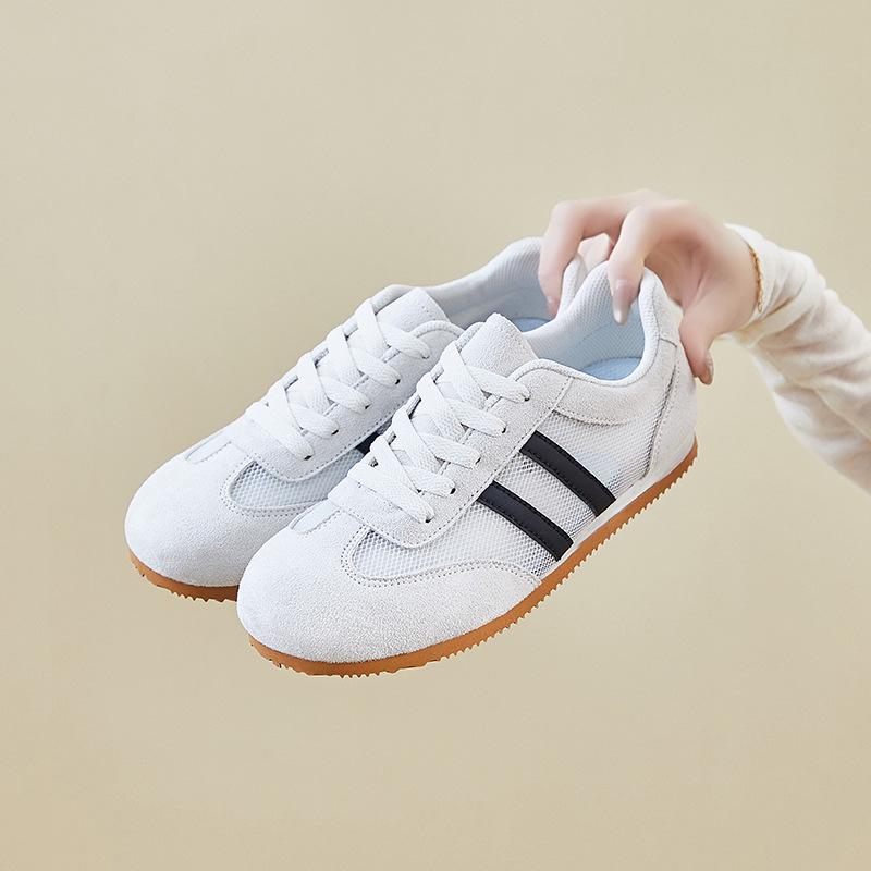 Little white shoes retro women's new summer thin lightweight board shoes flat mesh shoes