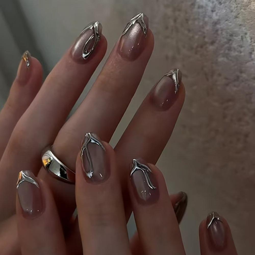 

24 шт. Французькі накладні нігті Короткі овальні Натискні нігті Манікюр Штучні нігті Жінки W1981